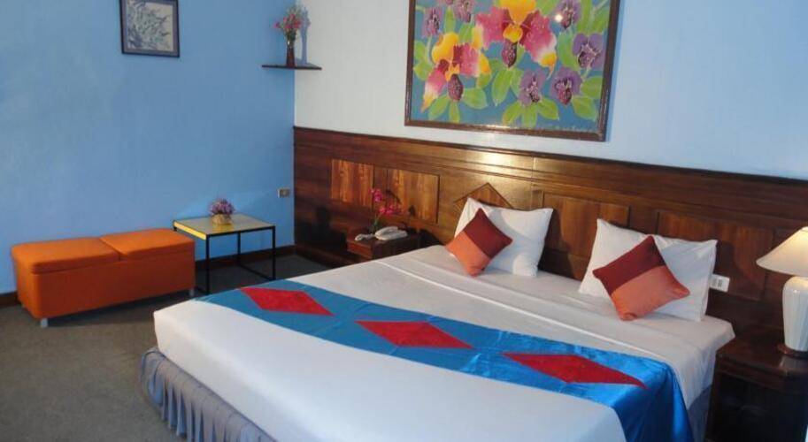 Lamoon Resortel