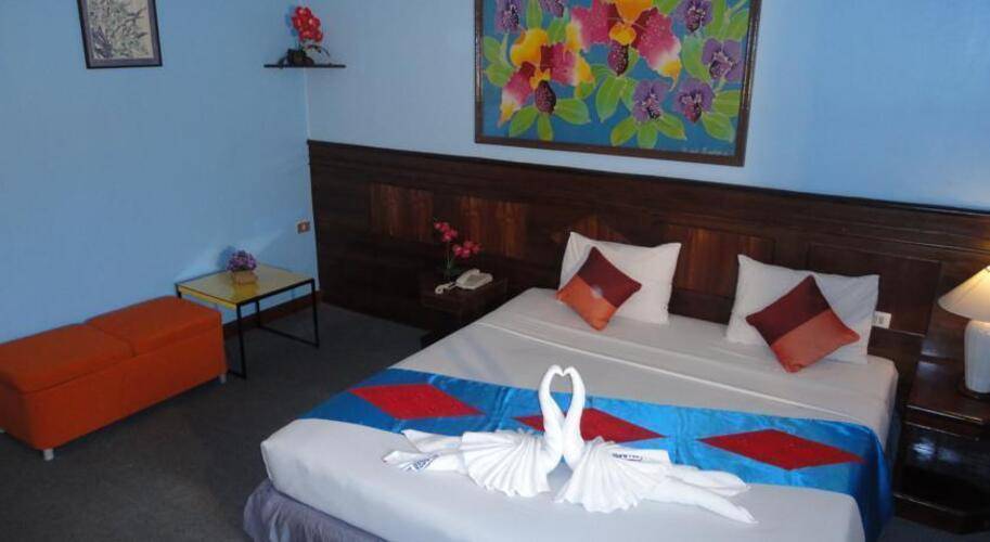 Lamoon Resortel
