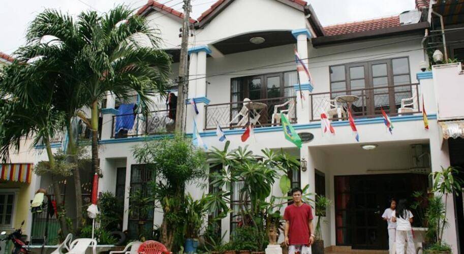 Summer Breeze Inn Hotel