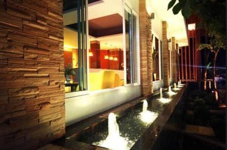 Twin Hotel
