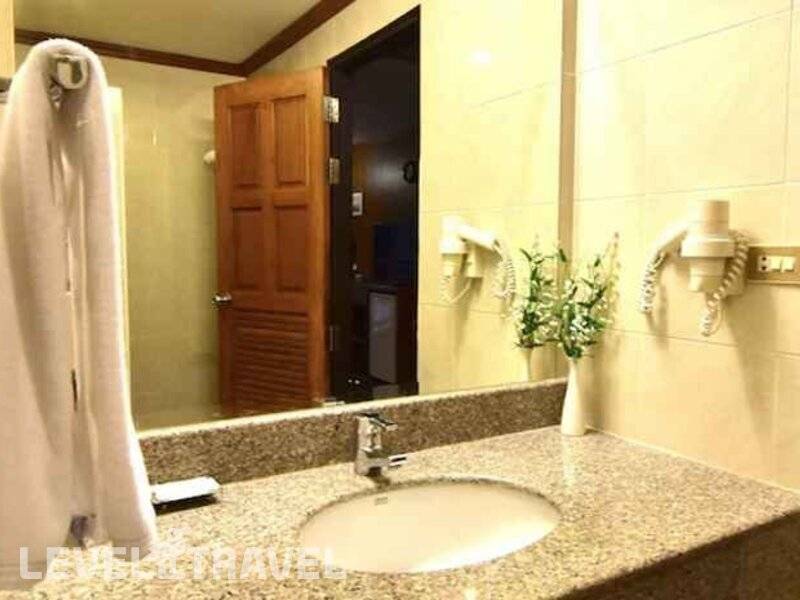 Фотография Dynasty Inn Pattaya