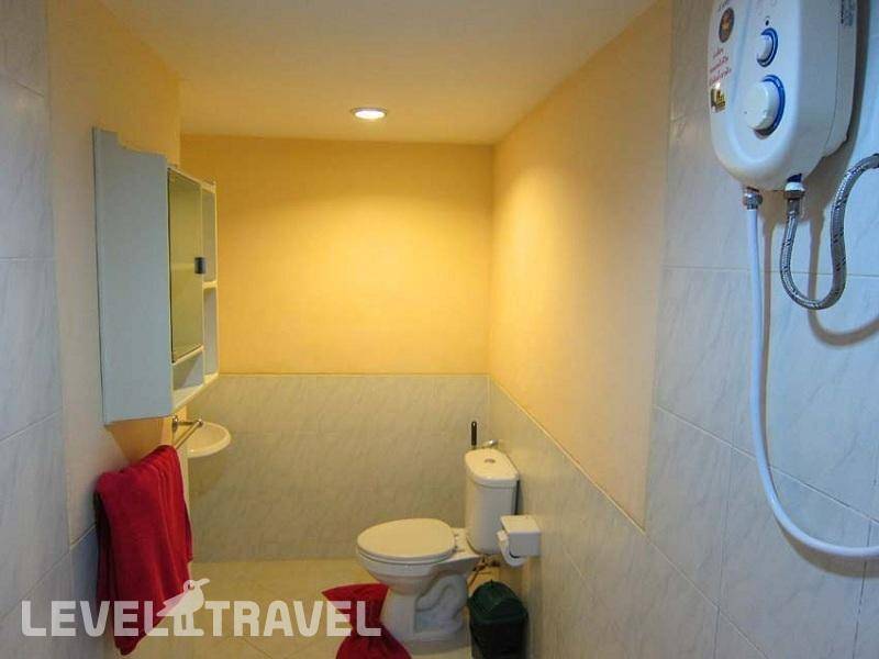 Фотография Robins Nest Guesthouse