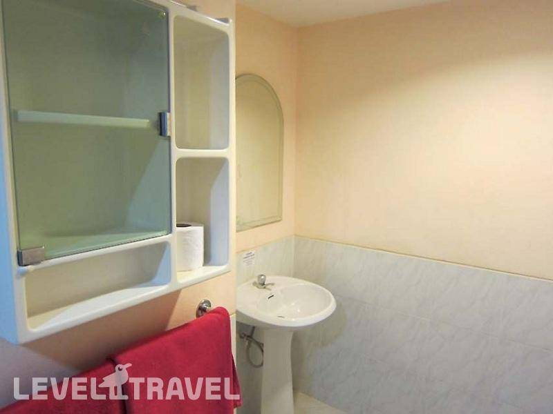 Фотография Robins Nest Guesthouse