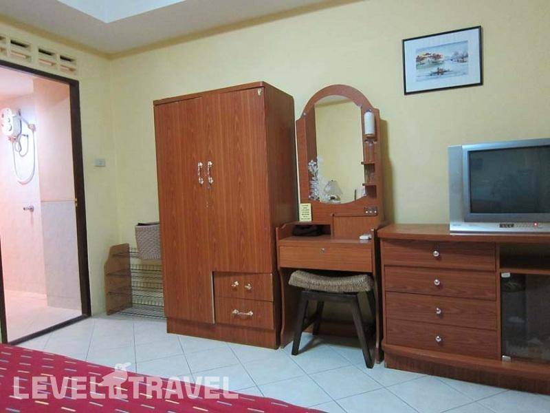 Фотография Robins Nest Guesthouse