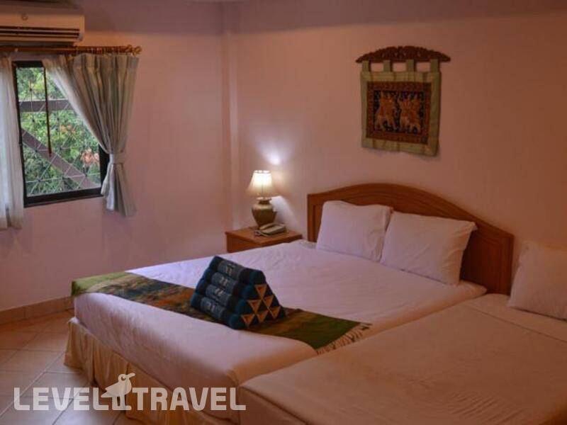 Фотография Seven Oaks Inn