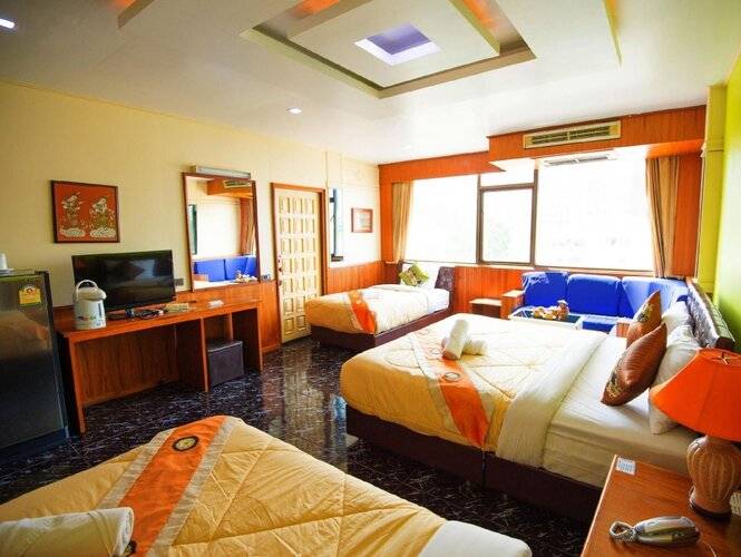 Mr.Mac's Hotel
