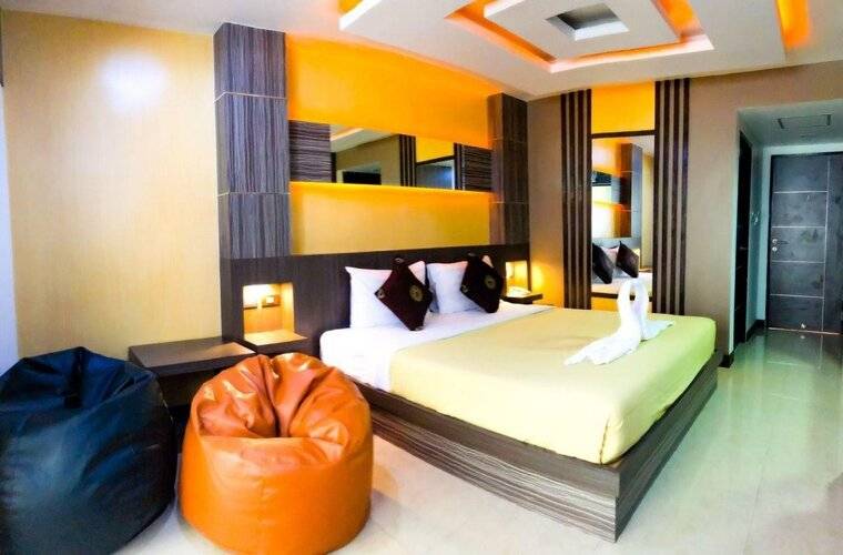 Mr.Mac's Hotel