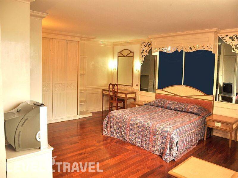 Фотография Highfive Hotel