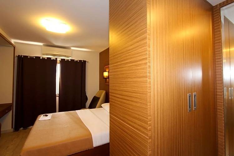 Honey Lodge