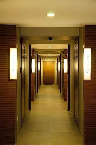 Honey Lodge