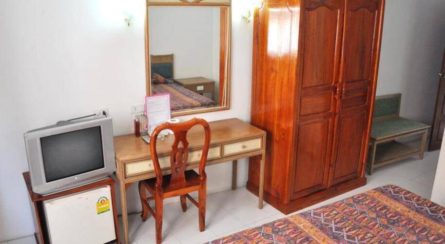 Highfive Guest House
