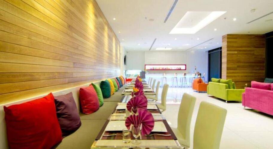Seven Zea Chic Hotel
