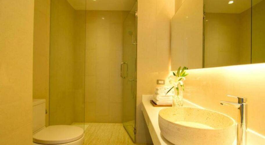 Seven Zea Chic Hotel
