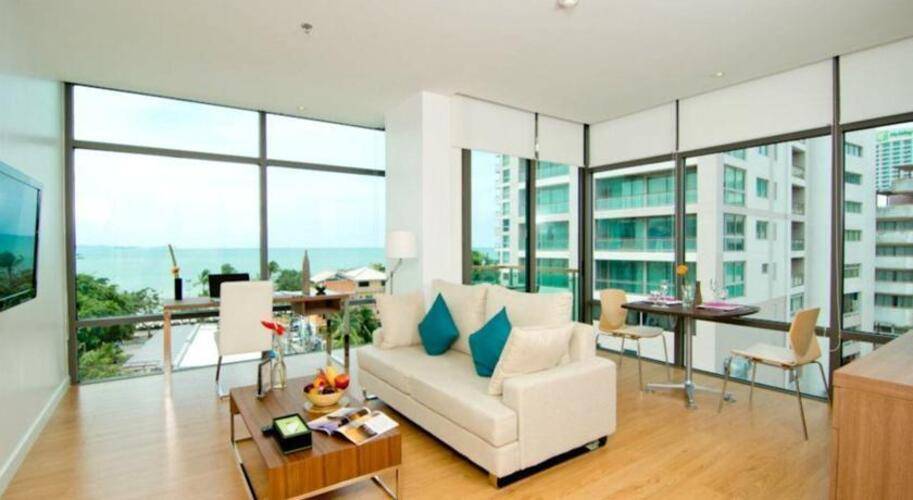 Seven Zea Chic Hotel