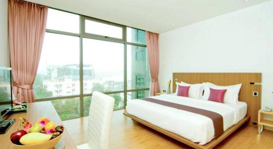 Seven Zea Chic Hotel