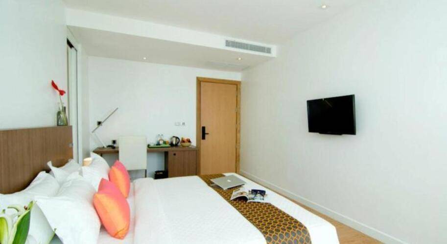 Seven Zea Chic Hotel