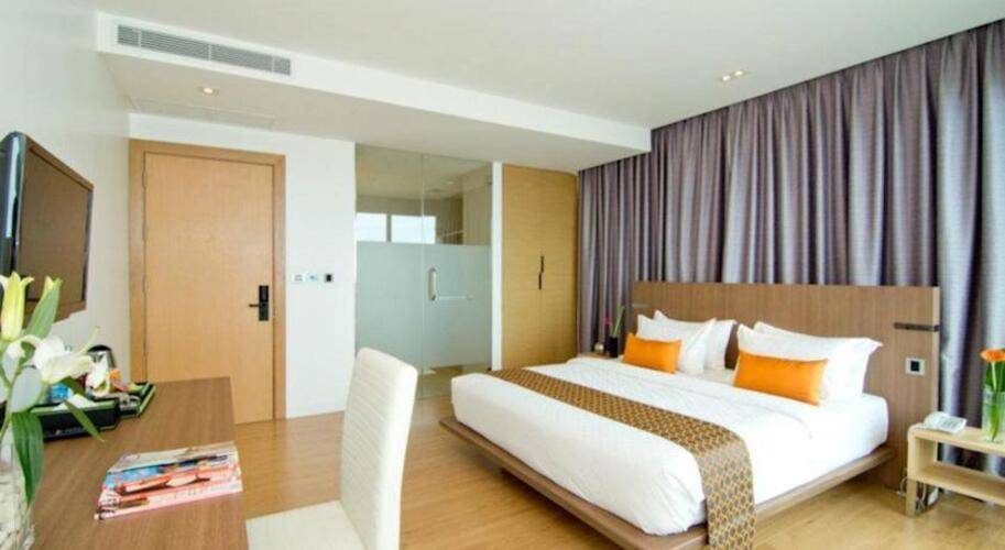 Seven Zea Chic Hotel