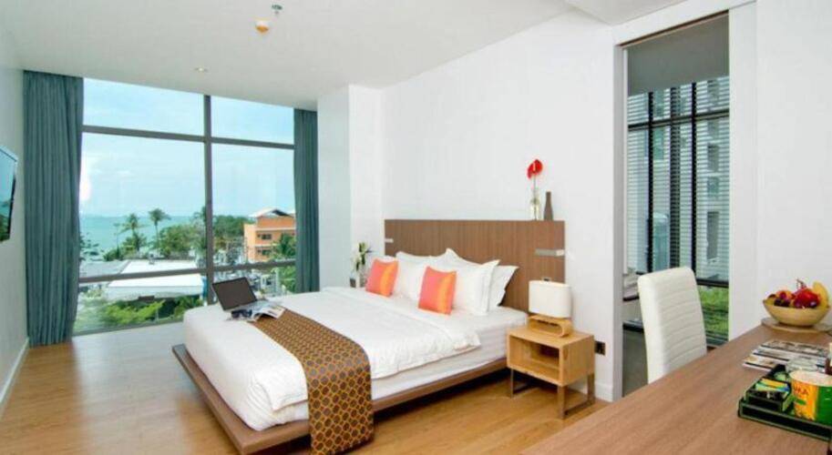 Seven Zea Chic Hotel