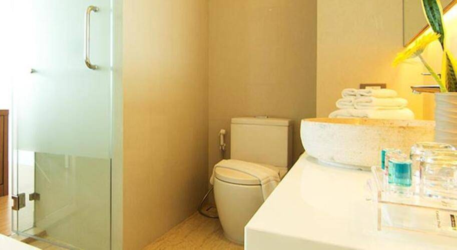 Seven Zea Chic Hotel