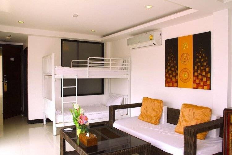 Z&Z House (Ex. Miracle House)