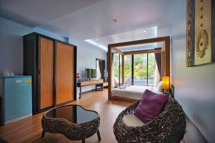 Z&Z House (Ex. Miracle House)