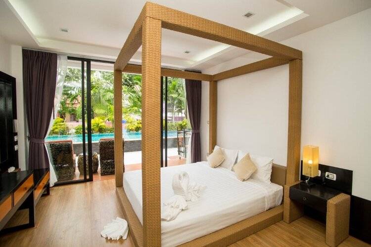 Z&Z House (Ex. Miracle House)