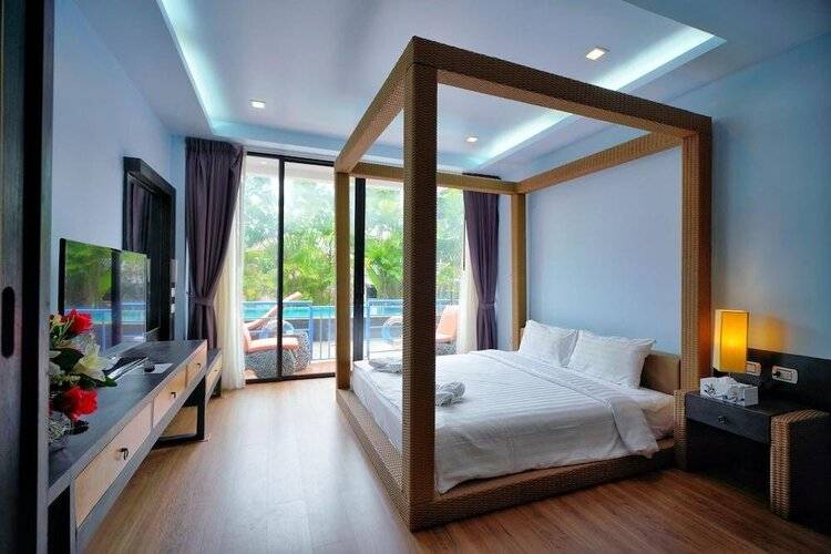Z&Z House (Ex. Miracle House)