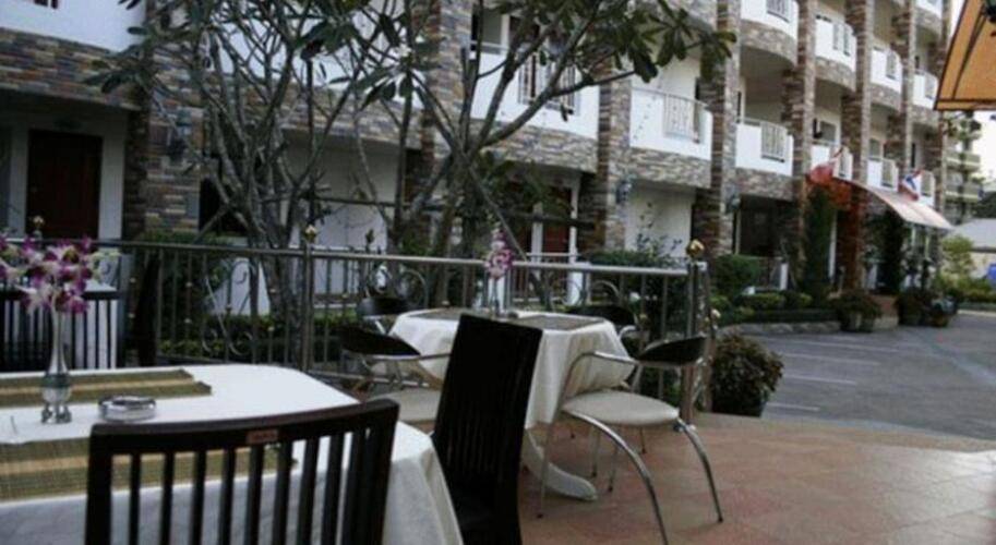 Selina Place