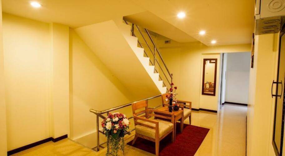 Babylon Palace Hotel