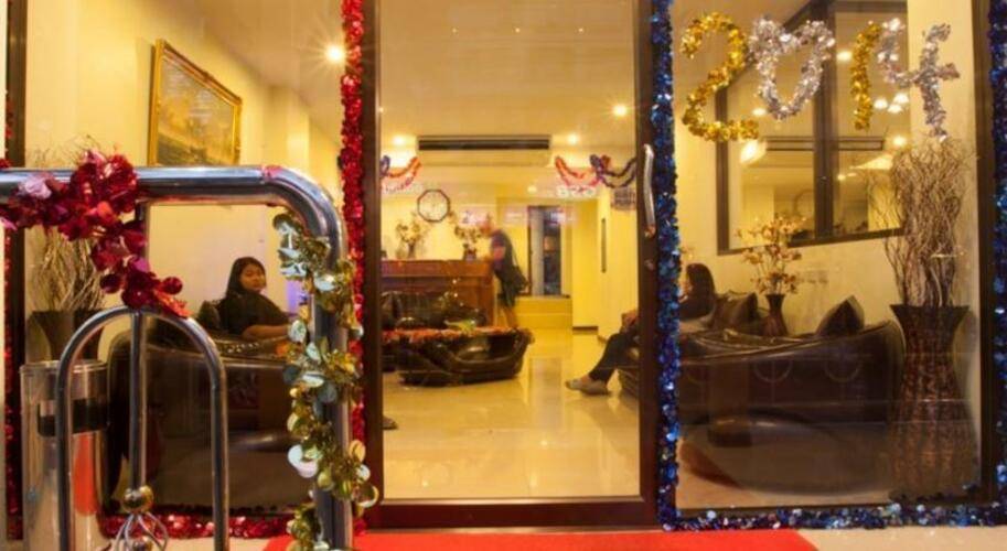 Babylon Palace Hotel