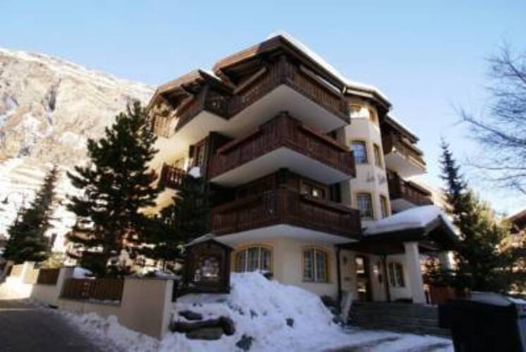 La Perle Hotel