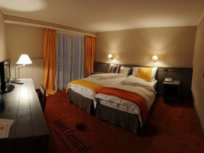 Central Hotel