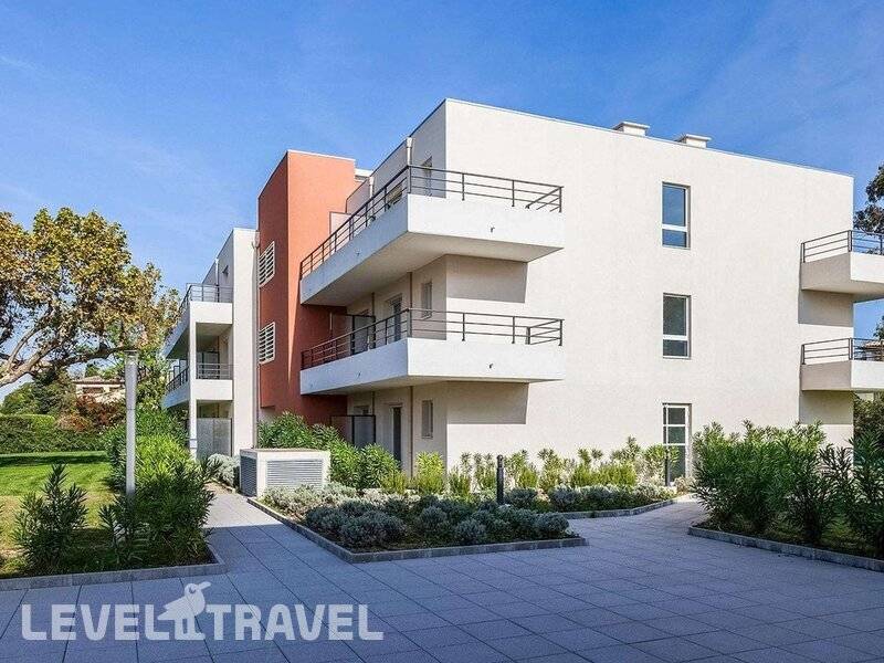 Фотография Comfort Suites Cannes Mandelieu (Ex. Appart' City Cannes Mandelieu)