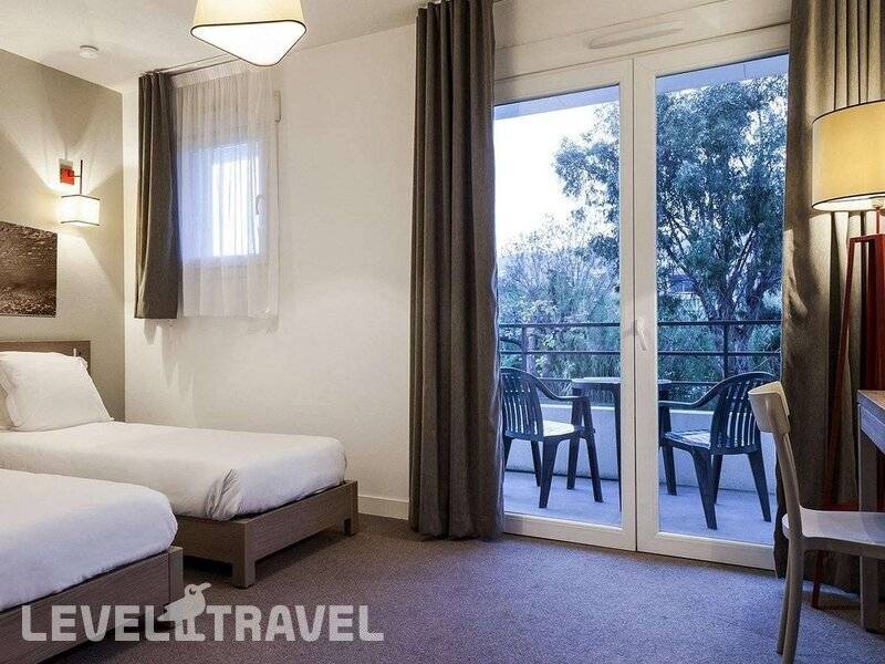 Фотография Comfort Suites Cannes Mandelieu (Ex. Appart' City Cannes Mandelieu)
