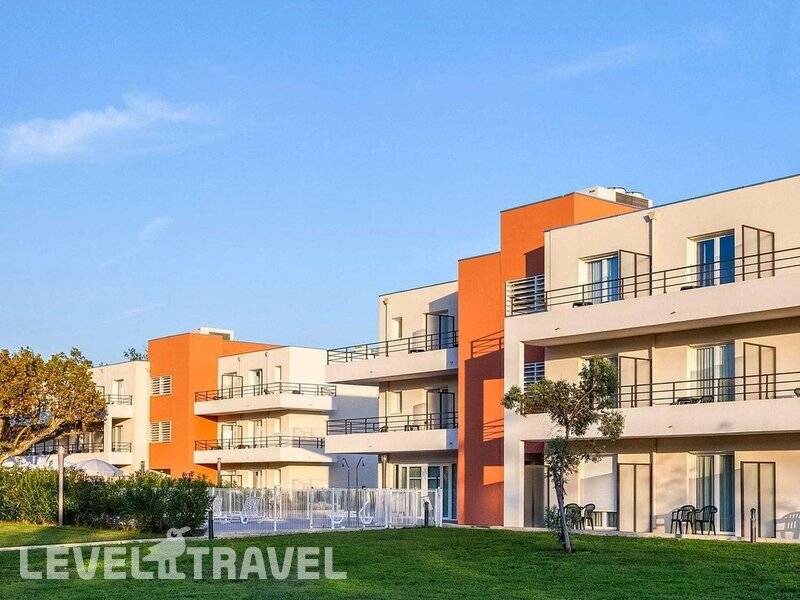 Фотография Comfort Suites Cannes Mandelieu (Ex. Appart' City Cannes Mandelieu)