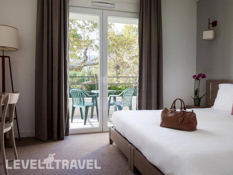 Фотография Comfort Suites Cannes Mandelieu (Ex. Appart' City Cannes Mandelieu)