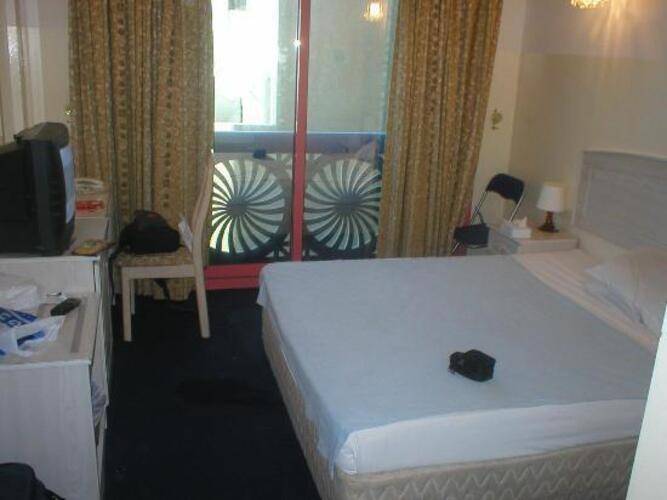 Queens Hotel Dubai