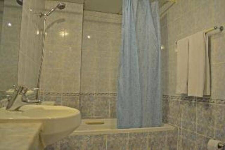 Queens Hotel Dubai