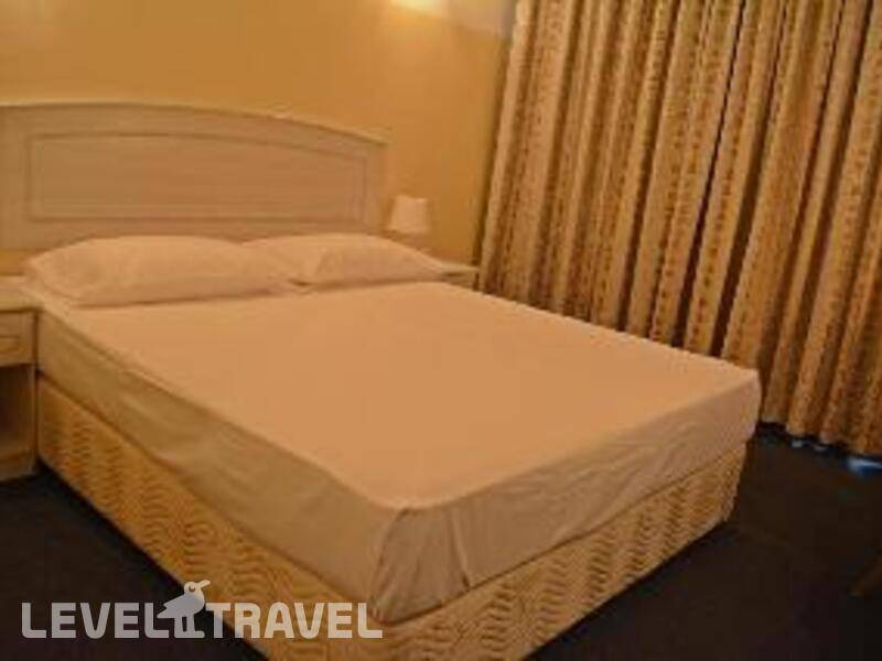 Фотография Queens Hotel Dubai