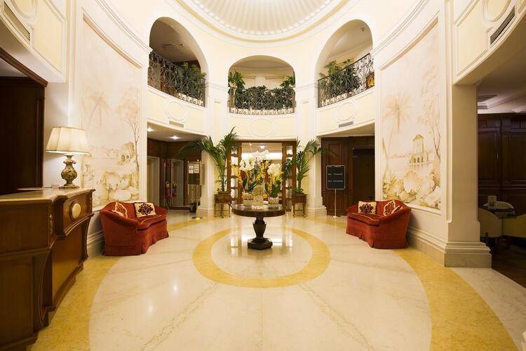 Palazzo Alabardieri 4★, Неаполь