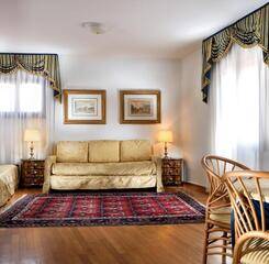 $item['hotel']['name']
