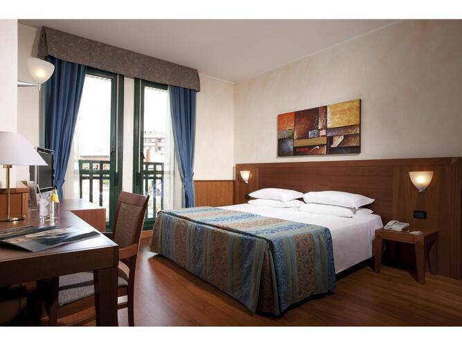 Raffaello Hotel