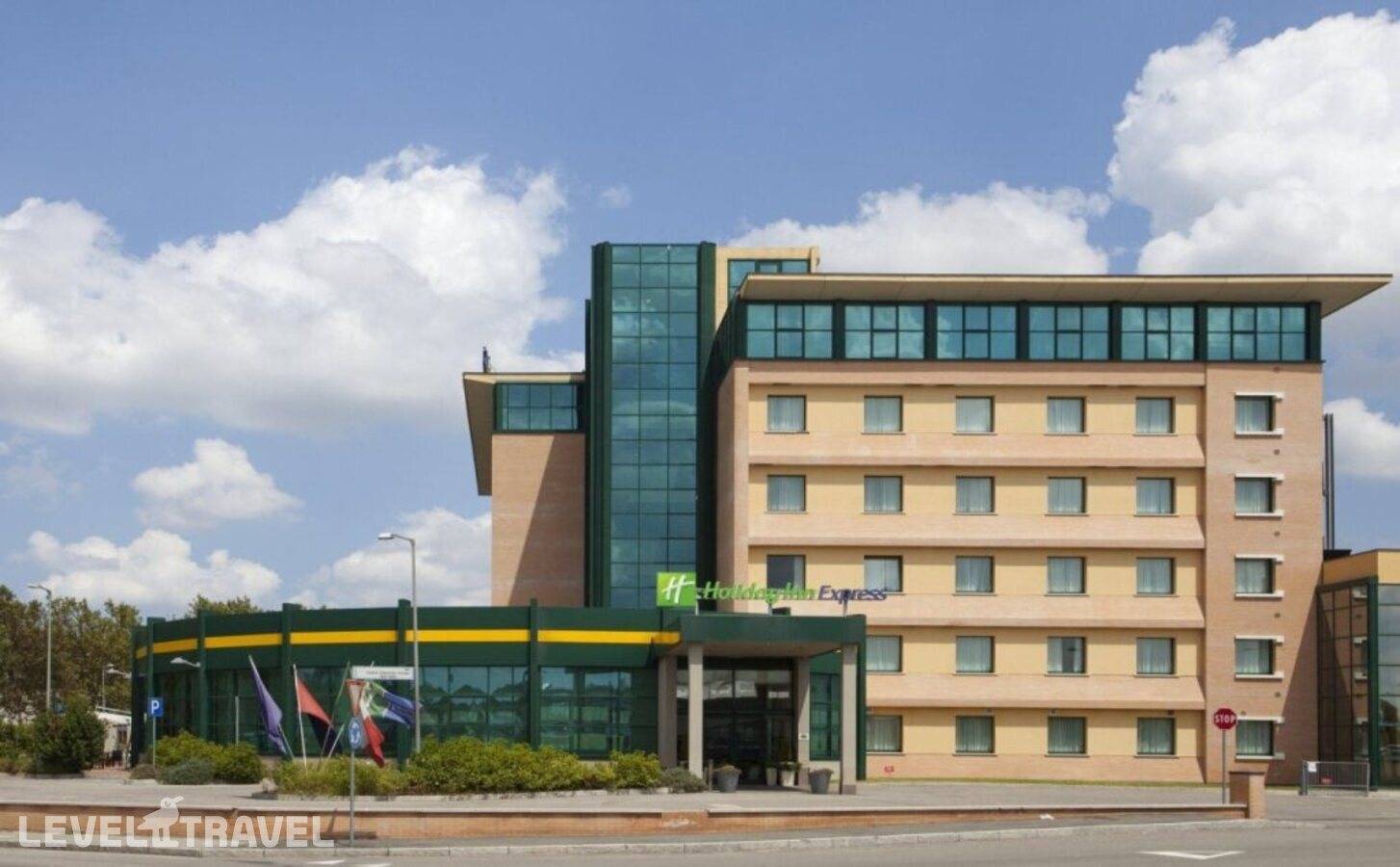 фотографии отеля Отель Holiday Inn Bologna Fiera в Италия(Болонья) - фото №1