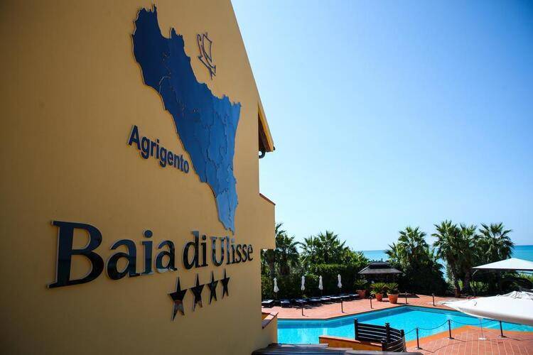 Baia Di Ulisse Hotel