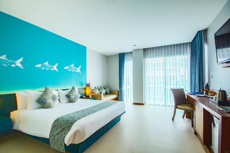 Fisherman's Harbour Urban Resort