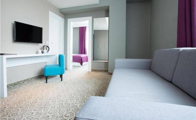 88 Rooms Hotel