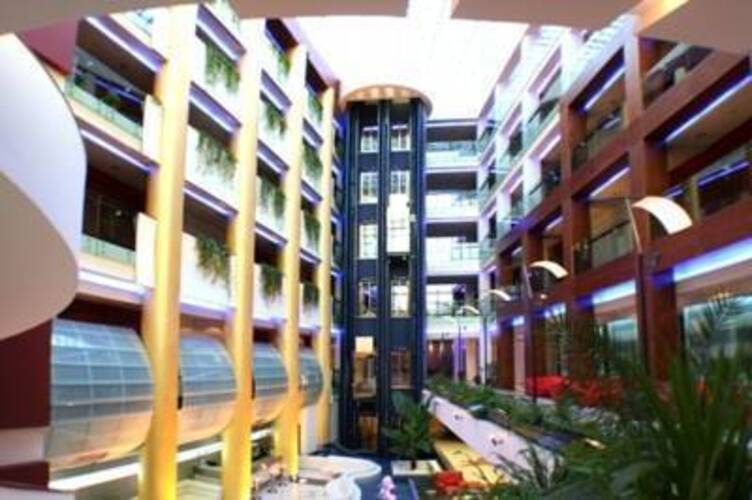 Golden Palace Hotel
