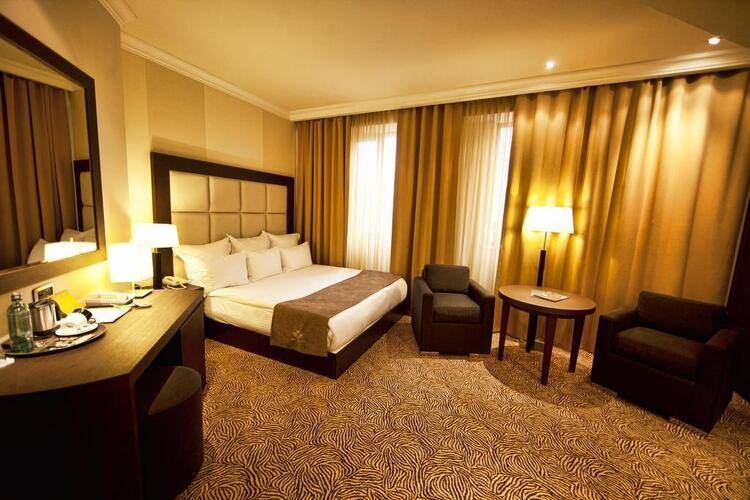 National Hotel