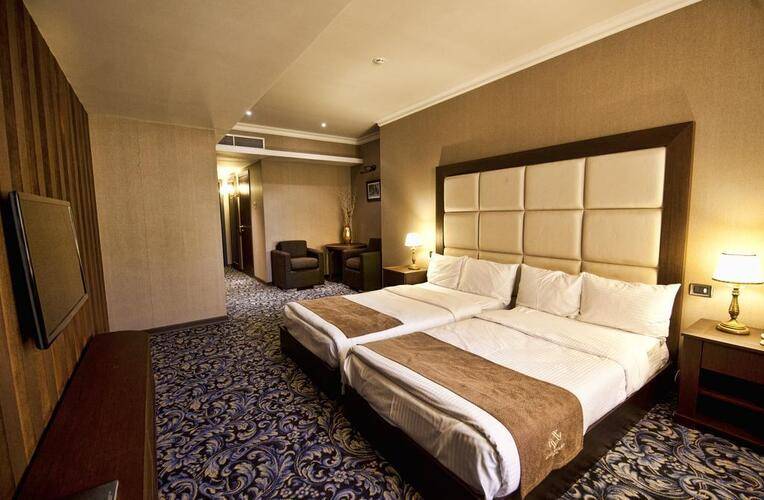 National Hotel