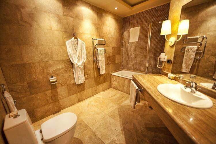 National Hotel